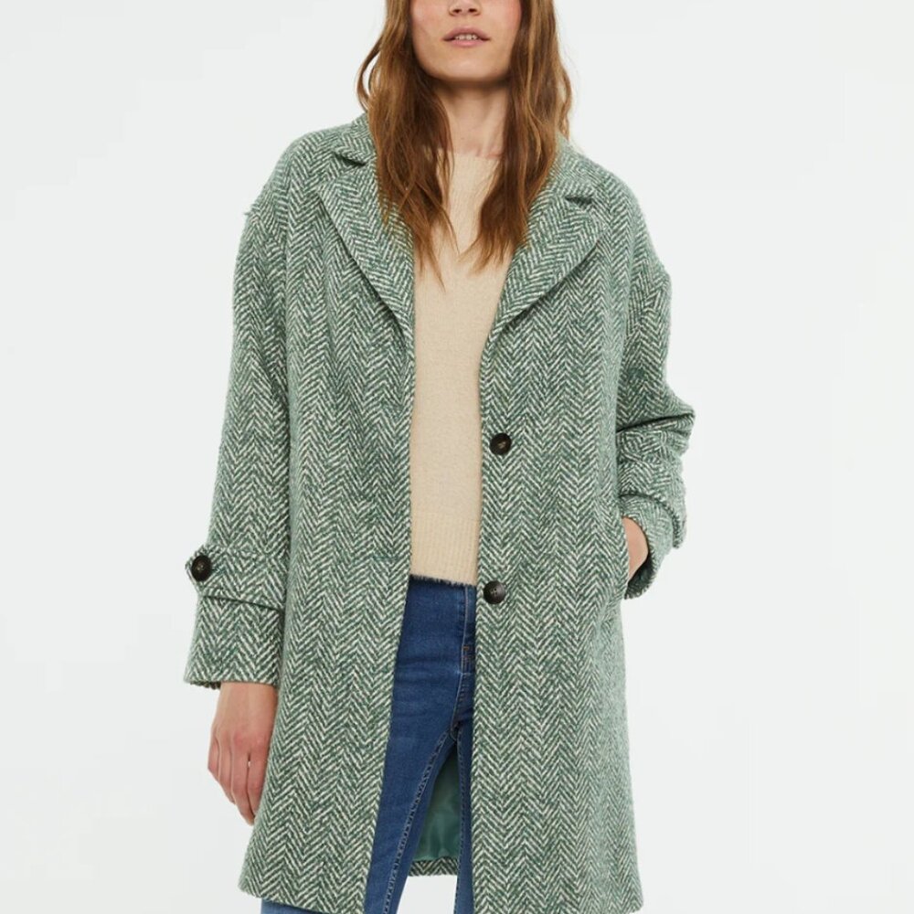 Herringbone coat with wide lapels (Systemaction)